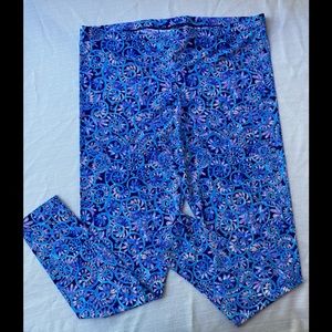 Southwind Apparel Bayside Blue Swirl Pattern Leggings